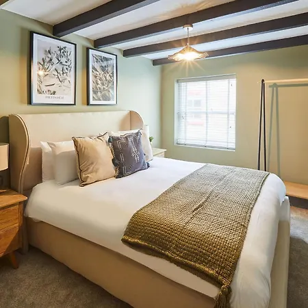 Toffee Crackle Nyaraló